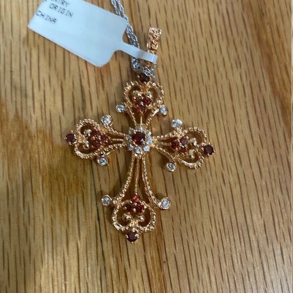 New in box Technibond 925 Sterling Rose gold overlay Cross - Picture 4 of 4